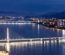 米兰体育-钱塘山猫队险胜云贵雄鲨队，斯诺克半决赛上演关键失误成转折！赛季拐点或已出现的简单介绍